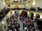 Dobrý den,16. ročník pražské muzejní noci potvrdil enormní zájem pražanů, ale i zahraničních návštěvníků o kulturní programy v Praze. Stačil jsem navštívit České muzeum hudby s odborným výkladem, ale i živým koncertem, Muzeum Bedřicha Smetany nabídlo kla Dobrý den,16. ročník pražské muzejní noci potvrdil enormní zájem pražanů, ale i zahraničních návštěvníků o kulturní programy v Praze. Stačil jsem navštívit České muzeum hudby s odborným výkladem, ale i živým koncertem, Muzeum Bedřicha Smetany nabídlo kla