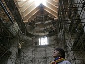 Rekonstrukce stechy kostela Nanebevzet Panny Marie v Neratov (13. 10. 2006)