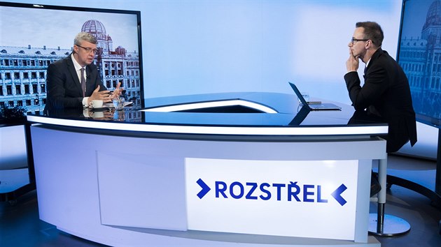 Ministr prmyslu a obchodu Karel Havlek v diskusnm poadu Rozstel. (4. ervna 2019)