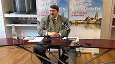 Nejvyšší činitel sudetských Němců Bernd Posselt vystoupil 7. června 2019 v... Nejvyšší činitel sudetských Němců Bernd Posselt vystoupil 7. června 2019 v...