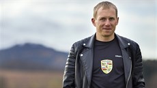 Při saltu před řídítka si rozsekal klíční kost. Z účasti na extrémním závodu... Při saltu před řídítka si rozsekal klíční kost. Z účasti na extrémním závodu...
