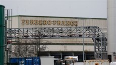 Továrna společnosti Ferrero v obci Villers-Ecalles na severu Francie (27.... Továrna společnosti Ferrero v obci Villers-Ecalles na severu Francie (27....