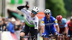 Edvald Boasson Hagen se raduje z vítězství v první etapě Critéria du Dauphiné. Edvald Boasson Hagen se raduje z vítězství v první etapě Critéria du Dauphiné.