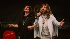 Saša Rašilov a Petr Vančura v představení Proslov k národu Saša Rašilov a Petr Vančura v představení Proslov k národu