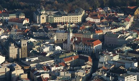 Velký przkum politolog ukázal názory Olomouan na msto a ivot v nm (na snímku letecký pohled na centrum).