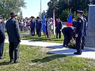 Odhalování pomníku k 800. výročí založení obce v Drnovicích. Odhalování pomníku k 800. výročí založení obce v Drnovicích.
