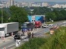 Požár vozidla na silnici D48, u křižovatky k přehradě Olešná komplikovala páteční provoz na výpadovce z Frýdku - Místku na Příbor. Požár vozidla na silnici D48, u křižovatky k přehradě Olešná komplikovala páteční provoz na výpadovce z Frýdku - Místku na Příbor.