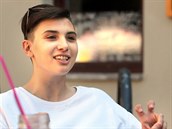 Michaela Mrázková, bývalá studentka chebského gymnázia, začala v zahraničí... Michaela Mrázková, bývalá studentka chebského gymnázia, začala v zahraničí...