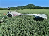 Letadlo skončilo po nouzovém přistání na střeše. (14. června 2019) Letadlo skončilo po nouzovém přistání na střeše. (14. června 2019)
