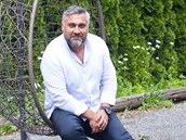 Robert Sklenář miluje starou kuchyni. Rád se vrací do minulosti, kombinuje... Robert Sklenář miluje starou kuchyni. Rád se vrací do minulosti, kombinuje...