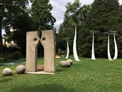 Sochu u libereckého muzea zboural v lednu vandal, teď je už opravená. Sochu u libereckého muzea zboural v lednu vandal, teď je už opravená.
