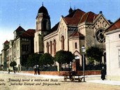 Synagoga ve Vítkovicích patřila mezi architektonické skvosty. Synagoga ve Vítkovicích patřila mezi architektonické skvosty.