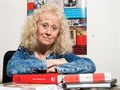 Irena Loskotová je vedoucí autorského kolektivu Internetové encyklopedie dějin... Irena Loskotová je vedoucí autorského kolektivu Internetové encyklopedie dějin...