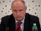 Děkan lékařské fakulty Arnošt Martínek. (19. června 2019) Děkan lékařské fakulty Arnošt Martínek. (19. června 2019)