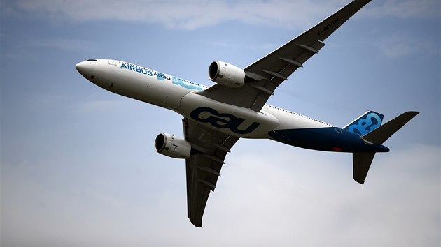 Airbus A330neo na 53. ronku International Paris Air Show na letiti Le Bourget u Pae (18. ervna 2019)