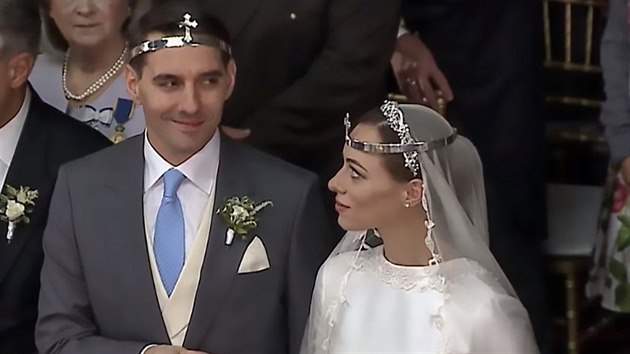 Bval rumunsk princ Nicholas a novinka Alina-Maria Binderov se v Rumunsku vzali v kostele 30. z 2018. Civiln satek mli 6. jna 2017 v Anglii.