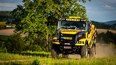 Martin Macík mladší v Africe otestoval svůj nový dakarský speciál Iveco. Martin Macík mladší v Africe otestoval svůj nový dakarský speciál Iveco.