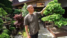 V zahradě Petra Havelky v Kněževsi je na každém kroku vidět patnáct let práce.... V zahradě Petra Havelky v Kněževsi je na každém kroku vidět patnáct let práce....