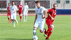 Fotbalisté Líšně (v bílém) v duelu s Hodonínem. Fotbalisté Líšně (v bílém) v duelu s Hodonínem.