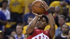 Kyle Lowry z Toronta stílí bhem estého finále NBA.