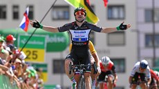 Italský cyklista Elia Viviani uspěl na závodě Kolem Švýcarska v závěru 5. etapy. Italský cyklista Elia Viviani uspěl na závodě Kolem Švýcarska v závěru 5. etapy.