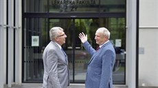 Ředitel Fakultní nemocnice Ostrava Jiří Havrlant (vlevo) a děkan Lékařské... Ředitel Fakultní nemocnice Ostrava Jiří Havrlant (vlevo) a děkan Lékařské...
