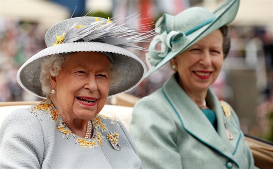Královna Albta II. a princezna Anna (Ascot, 20. ervna 2019)