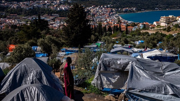 Uprchlický tábor na řeckém ostrově Samos (25. března 2019) Uprchlický tábor na řeckém ostrově Samos (25. března 2019)