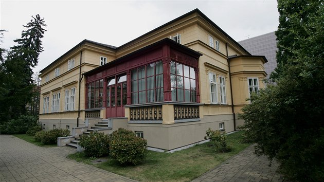 Eggertova vila byla postavena v roce 1859 ve stylu pozdnho klasicismu se znmkami nastupujc novorenesance.