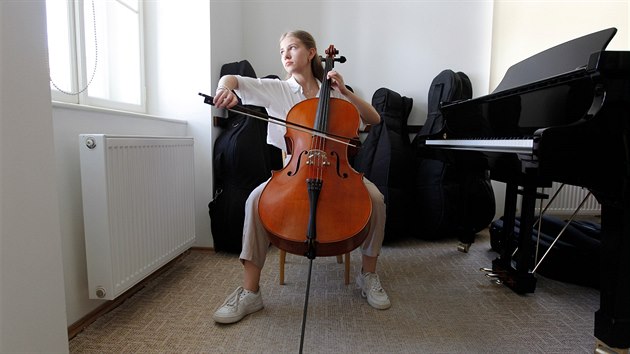 Anna ermkov navtvuje jihlavskou ZU u 11 let. Nyn pjde studovat Praskou konzervato.