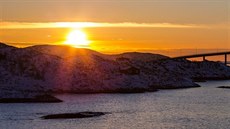 Obané norského ostrova Sommaroy chtjí zruit as. (30. bezna 2013)