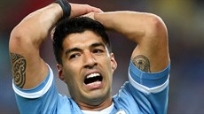 Uruguayský útoník Luis Suárez bhem utkání proti Chile na mistrovství Jiní...
