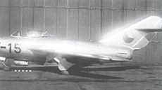 MiG-15T. Pod kabinou je vidět součást vlečného zařízení. MiG-15T. Pod kabinou je vidět součást vlečného zařízení.