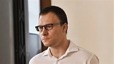 Zdeněk Polák odešel od soudu s podmíněným trestem. Zdeněk Polák odešel od soudu s podmíněným trestem.