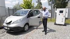 Vedení firmy v poslední době hodně sází na rozvoj elektromobility. DEL se stal... Vedení firmy v poslední době hodně sází na rozvoj elektromobility. DEL se stal...
