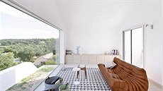 Zvrásněnou pohovku Togo vytvořil pro značku Ligne Roset francouzský designér... Zvrásněnou pohovku Togo vytvořil pro značku Ligne Roset francouzský designér...