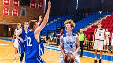 Jakub Nečas útočí v přípravném zápase českých mládežnických reprezentací. Jakub Nečas útočí v přípravném zápase českých mládežnických reprezentací.