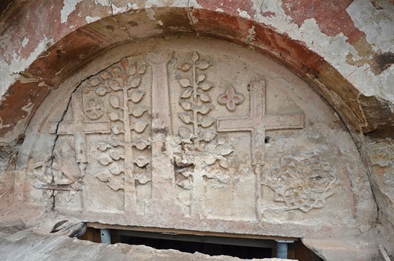 Pi rekonstrukci kláterního kostela v Plasích objevili restaurátoi portál z...