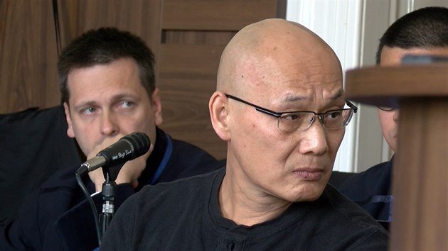 Obalovaný Hui Zhong (Chuej ung) u Mstského soudu v Praze (8. 7. 2019)