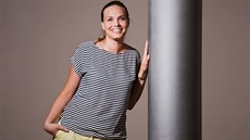Pětatřicetiletá Petra Vejvodová vystudovala politologii, z níž má doktorát, a... Pětatřicetiletá Petra Vejvodová vystudovala politologii, z níž má doktorát, a...
