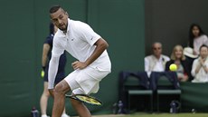 Nick Kyrgios v prvním kole Wimbledonu.