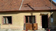 Čtyři jednotky hasičů vyrážely v neděli ráno k požáru v rodinném domě v... Čtyři jednotky hasičů vyrážely v neděli ráno k požáru v rodinném domě v...