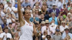 Radost Barbory Strýcové po postupu do semifinále Wimbledonu.