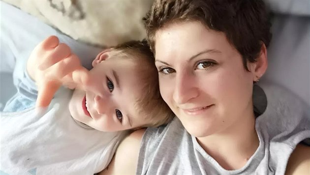 Šárka Šteinochrová založila neziskovou organizaci Maminy s rakovinou. Šárka Šteinochrová založila neziskovou organizaci Maminy s rakovinou.
