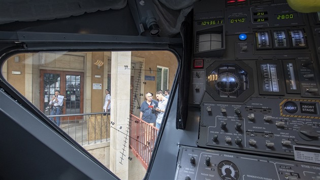 K 50. výročí přistání na Měsíci připravilo Planetárium Praha maketu modulu... K 50. výročí přistání na Měsíci připravilo Planetárium Praha maketu modulu...