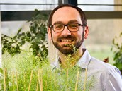 Aleš Pečinka vedl tým vědců, jenž studoval geny huseníčku rolního Aleš Pečinka vedl tým vědců, jenž studoval geny huseníčku rolního
