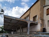 Sportovní hala v areálu atletického stadionu Míru v Táboře. (červenec 2019) Sportovní hala v areálu atletického stadionu Míru v Táboře. (červenec 2019)