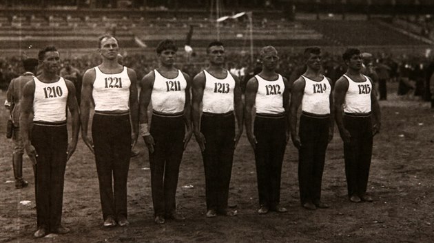 Do Brna se vrtilo prvn eskoslovensk olympijsk zlato, kter v roce 1924 v Pai vybojoval Bedich upk ve plhu. Medaile bude k vidn na vstav Branky, Body, Brno na hrad pilberk.