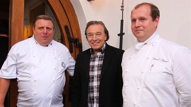 Jaroslav Sap&iacute;k, Karel Gott a Pavel Sap&iacute;k (7. května 2012)