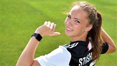 Andrea Stašková pózuje v dresu Juventusu. Andrea Stašková pózuje v dresu Juventusu.